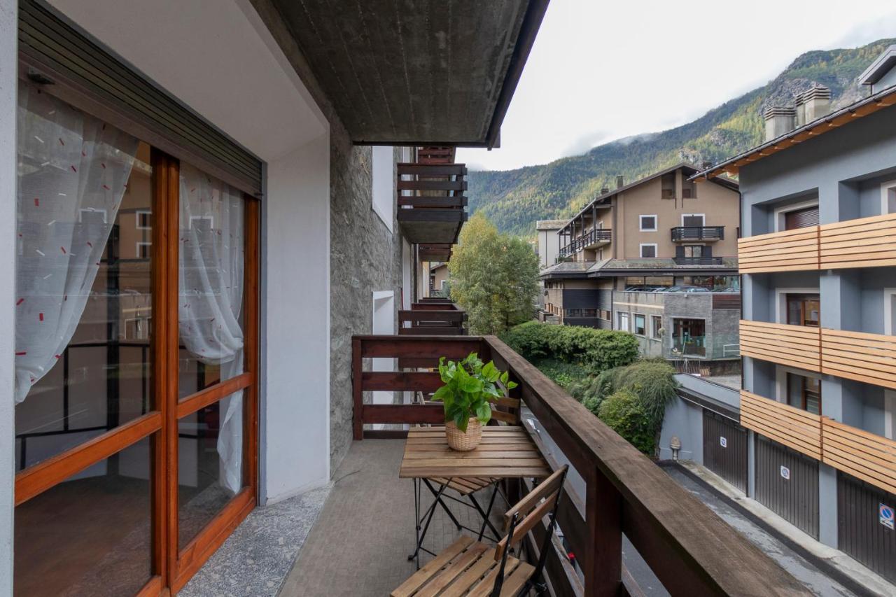 Ihost Flat - Valmalenco Centro Leilighet Chiesa in Valmalenco Eksteriør bilde