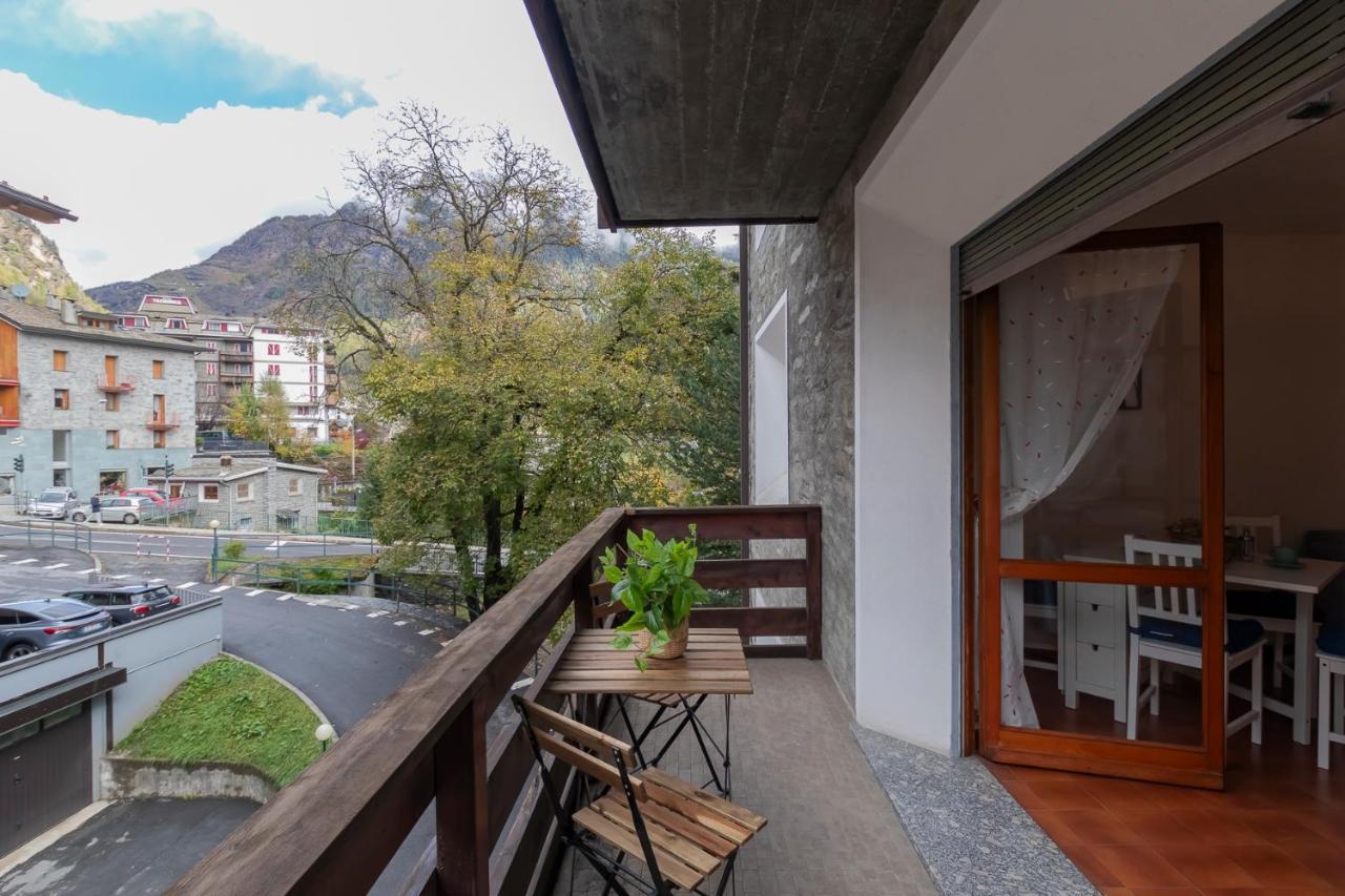 Ihost Flat - Valmalenco Centro Leilighet Chiesa in Valmalenco Eksteriør bilde
