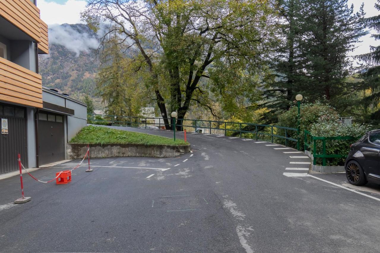Ihost Flat - Valmalenco Centro Leilighet Chiesa in Valmalenco Eksteriør bilde